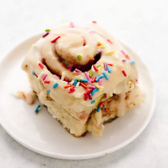 Vegan Funfetti Cinnamon Rolls