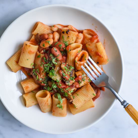Pasta with Beans and Mushrooms
