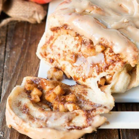 APPLE PIE PULL APART BREAD