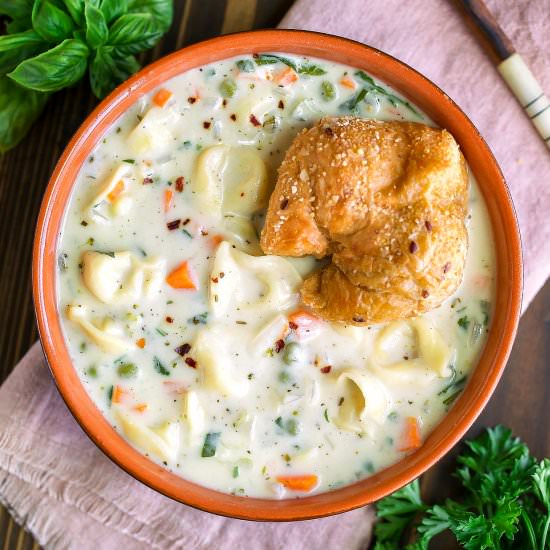 Creamy Tortellini Vegetable Soup