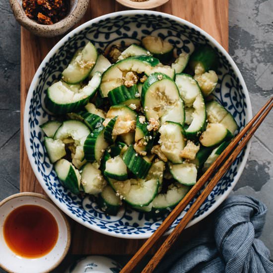 Easy Chinese Cucumber Salad (拍黄瓜)