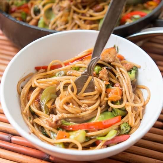TERIYAKI CHICKEN NOODLES