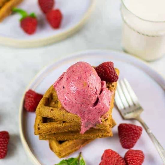 Superfood Waffles & Nice Cream