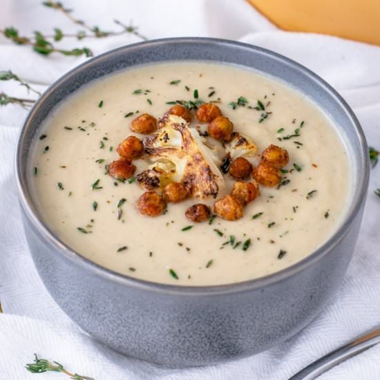 Roasted Cauliflower Soup