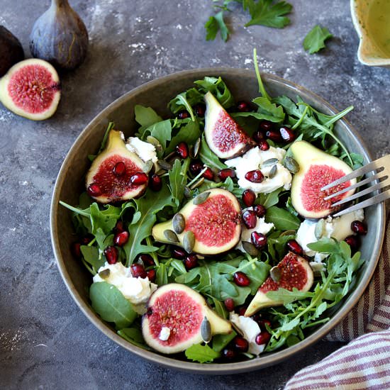 Goat cheese & figs salad