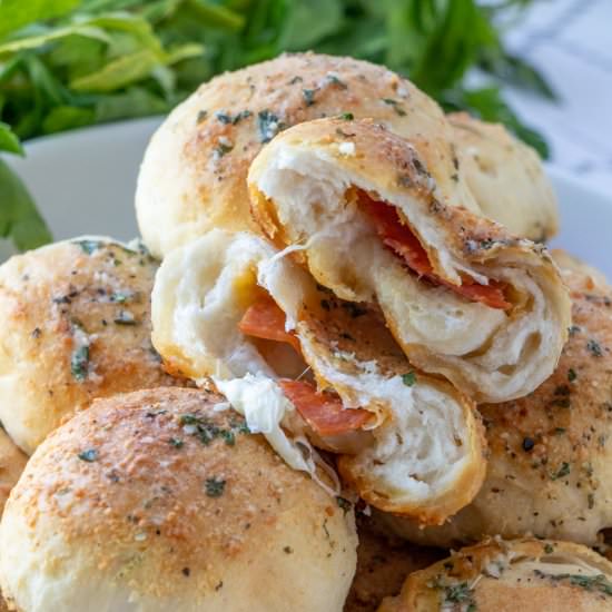Cheesy Pizza Bombs