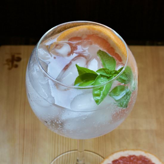 Grapefruit and Basil Gin and Tonic
