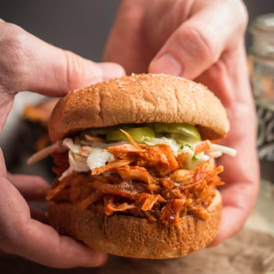 Vegan Pulled Pork Sandwich