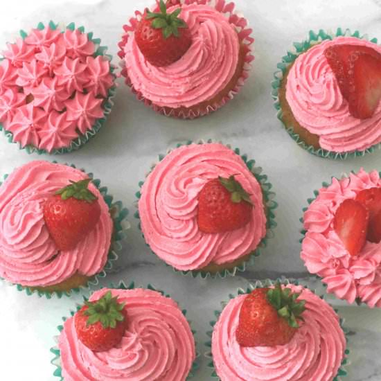 Strawberry cupcakes
