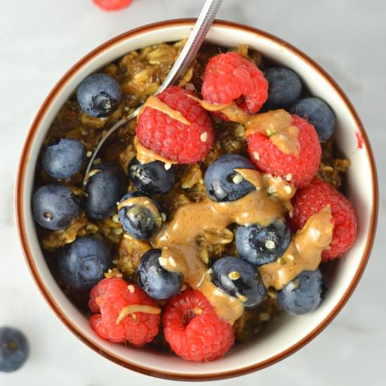 Berry Peanut Butter Coffee Oats