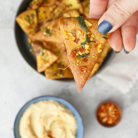 Spicy Ginger Garlic Pita Chips