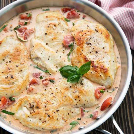 chicken in tomato basil cream sauce