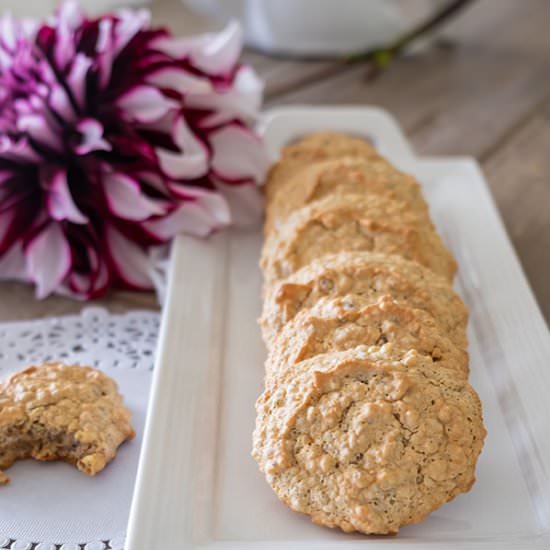 5 Ingredient Keto Walnut Cookie