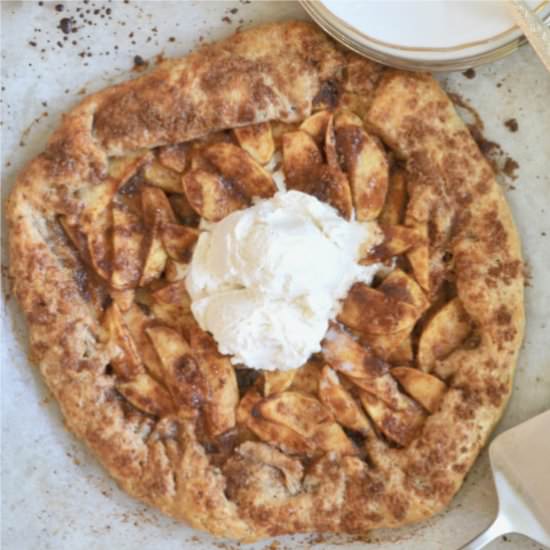 Cinnamon Apple Crostata