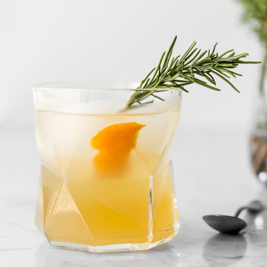 rosemary citrus gin cocktail
