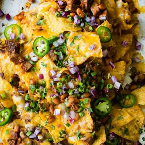 THE ULTIMATE BBQ BRISKET NACHOS