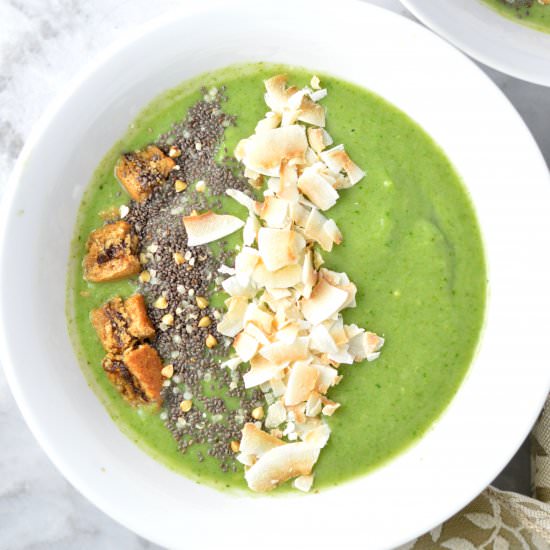 Fruit and Vegetable Smoothie Bowl
