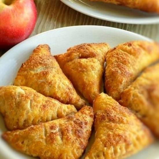 Puff Pastry Apple Turnovers