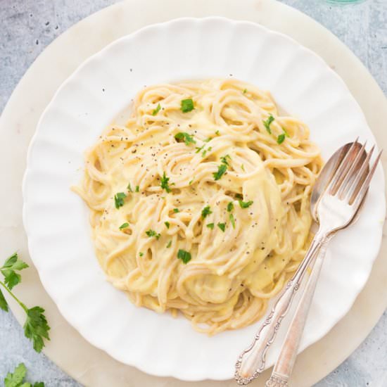 Creamy Vegan Pumpkin Garlic Pasta