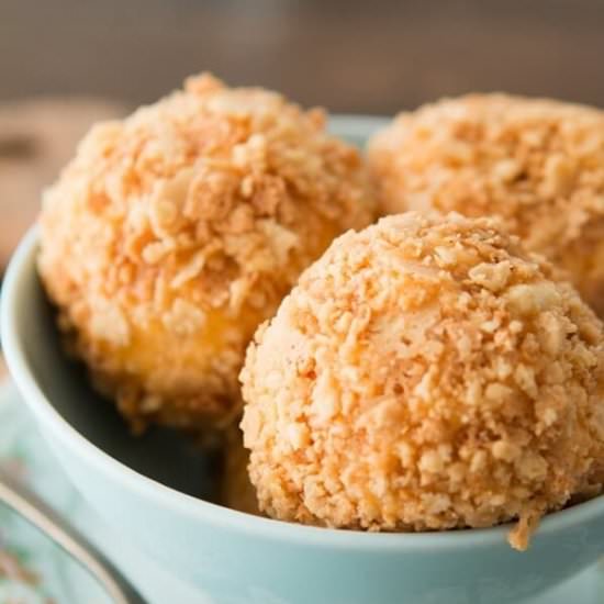 MACADAMIA MANGO FRIED ICE CREAM