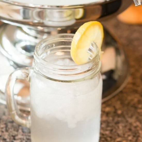 LINDY’S LEMON ICE