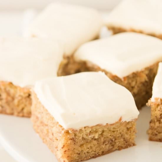 BANANA CAKE & CREAM CHEESE FROSTING