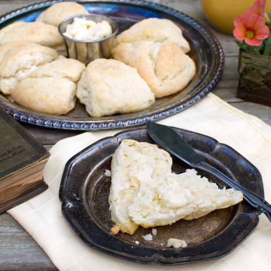 Lazy Heavy Cream Biscuits