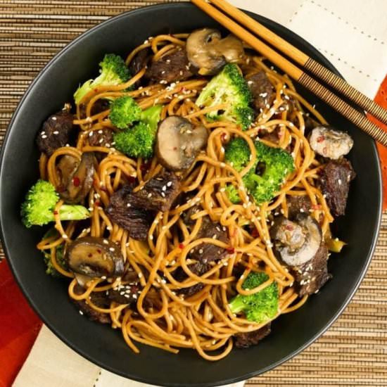 Instant Pot Beef Broccoli Lo Mein