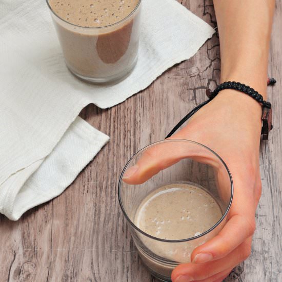 Coffee-banana cocktail