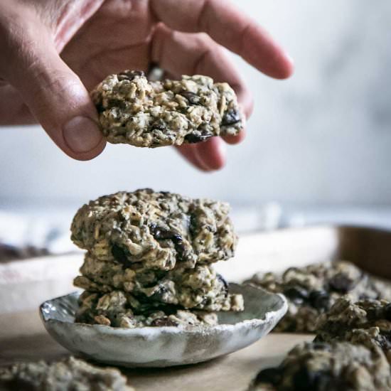 Vegan Oatmeal Chocolate Chip Cookie