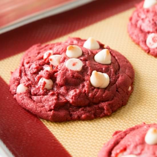 RED VELVET WHITE CHOCOLATE COOKIES