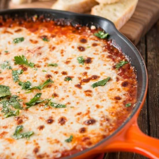 CHEESY LASAGNA DIP
