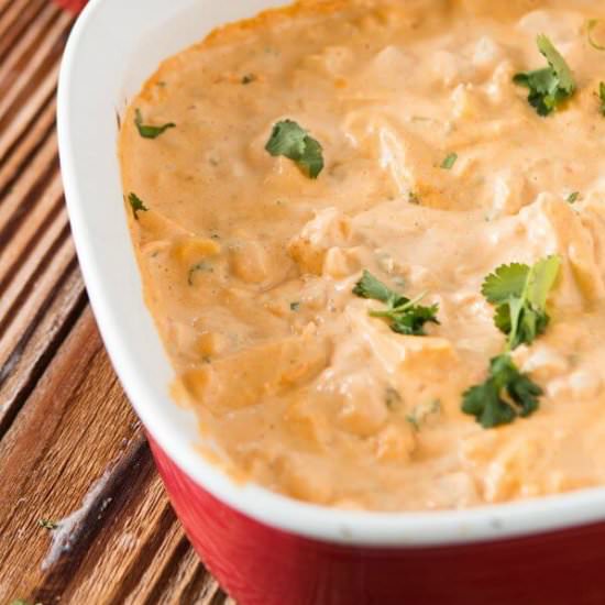 CHEESY CHICKEN TORTILLA QUESO DIP