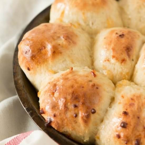 EASY CHEESY RANCH ROLLS