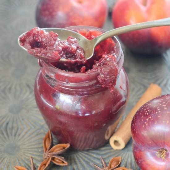 Sugar free spiced plum jam