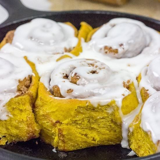 Pumpkin Spice Cinnamon Rolls