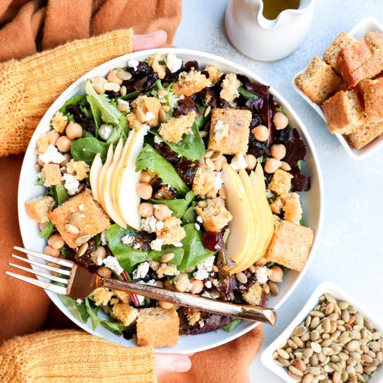 autumn blend salad