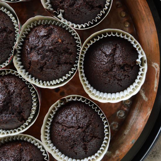 Mini walnut cakes