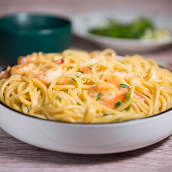 GARLIC SHRIMP PASTA