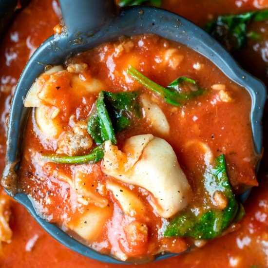 Slow Cooker Tortellini Soup