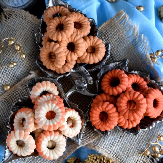 Pumpkin Spice Spritz Cookies