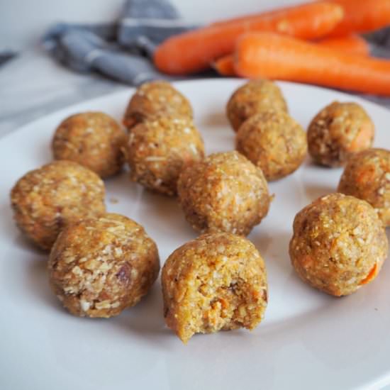 Carrot Cake Raw Balls