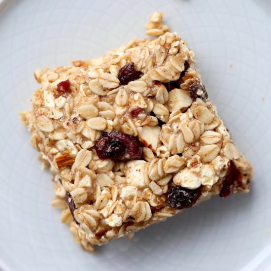 Chewy Popcorn Granola Bars