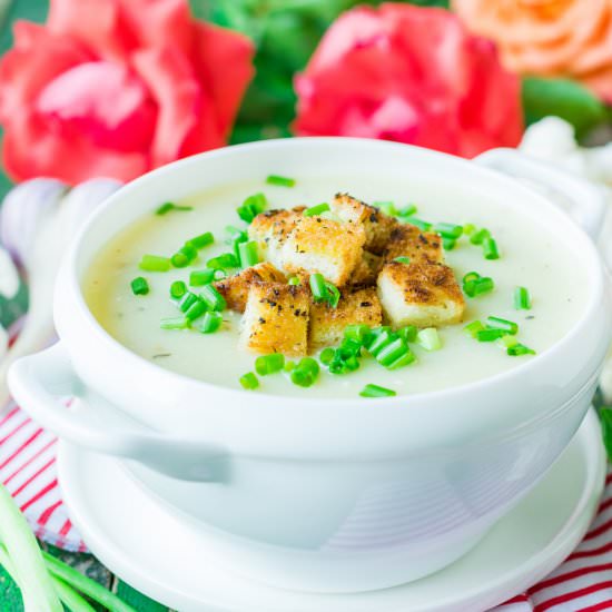 Creamy Cauliflower Soup