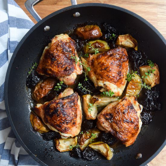 One Pan Autumn Chicken with Apples