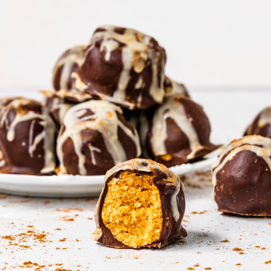 Pumpkin Pie Truffles