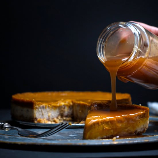 Vegan Pumpkin Pie Cheesecake