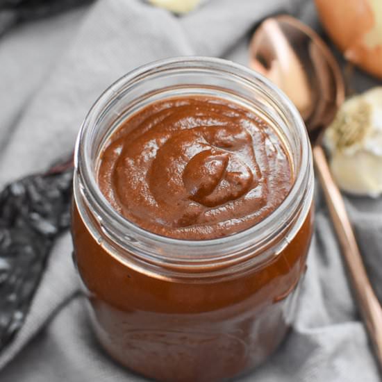 Easy Instant Pot Mole Sauce