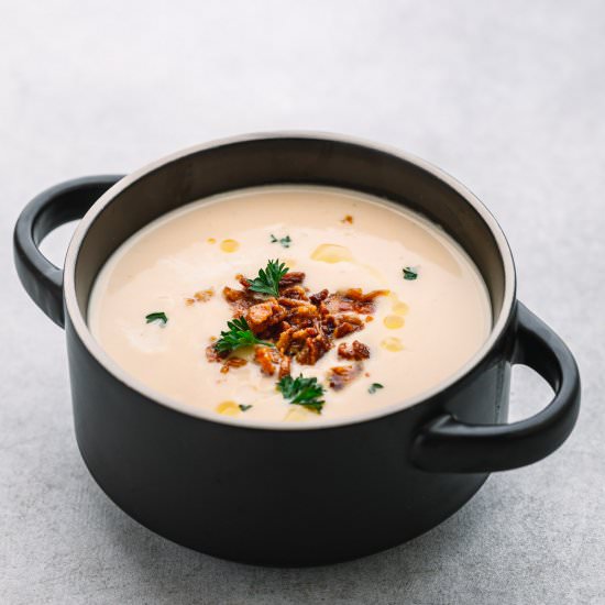 INSTANT POT CAULIFLOWER SOUP