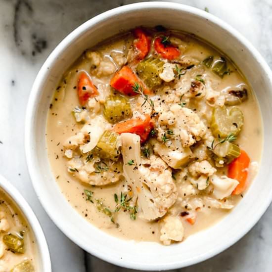 Creamy Roasted Cauliflower Chowder